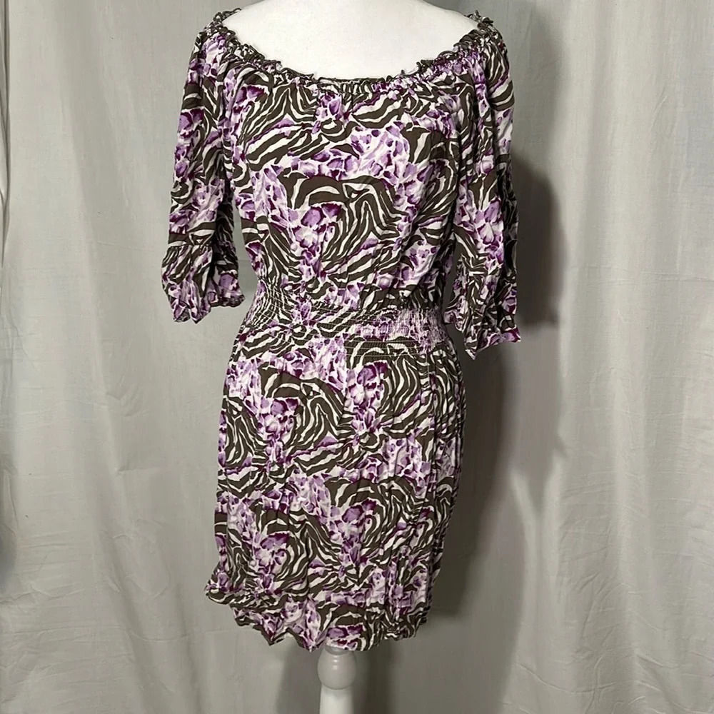 purple white taupe floral & striped Ariat dress size small